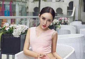 AISS爱丝(黄金版) – 若兮的写真，日光下的轮廓形成了一个小小的梦