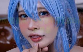 透过Azami的视角：一组意味深长的GuitarSister作品