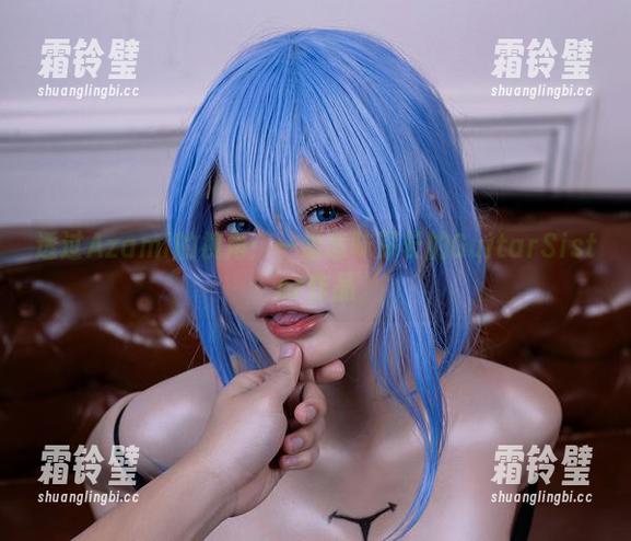 Azami 透过Azami的视角:一组意味深长的GuitarSister作品