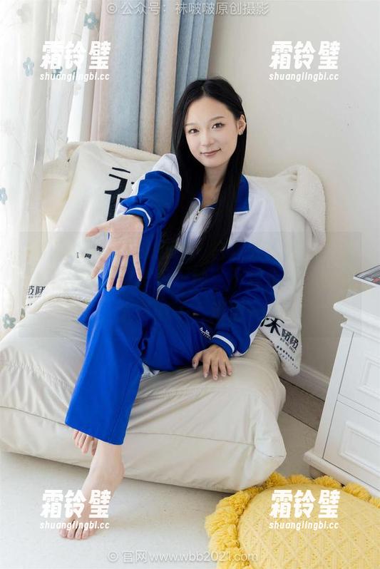 BoBoSocks袜啵啵-小沫 BoBoSocks袜啵啵 - 白丝大腿袜在小沫身上,原图散发着一种“不想走开”的魔力,太真诚了,难得一见。