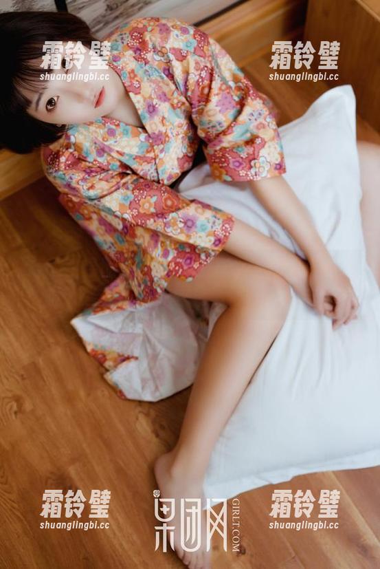 GIRLT果团网 - 水手服+龚玥菲=意外的制服诱惑？快来原图里碰撞你的想法！