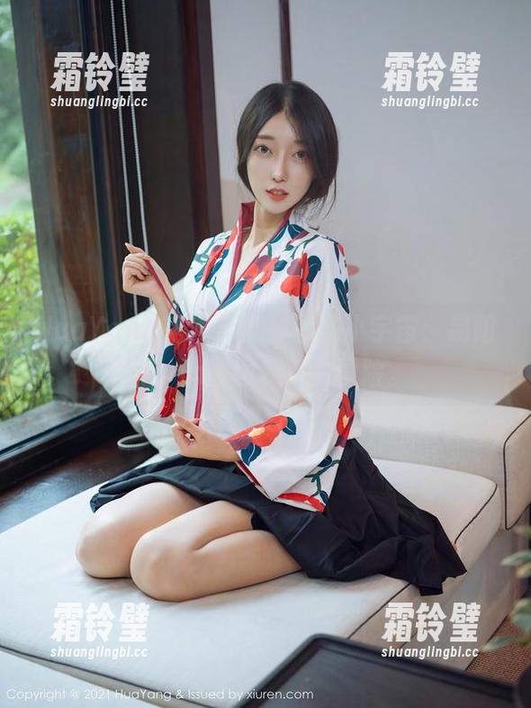 HuaYang花漾-易阳Silvia HuaYang花漾 - 棉袜里的小宇宙:易阳Silvia的图库潜水冒险。
