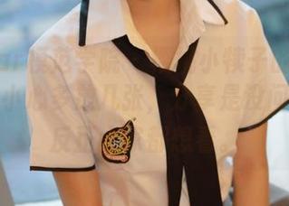 MFStar模范学院 – 樱桃小犊子的灰丝套图，不小心多放几张，分享是没问题的，反正大家都想看。