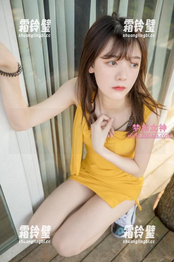 MSLASS梦丝女神 - 泳池最近有点热——玥玥来助阵！下载她的派对套图给沉闷的你降温！