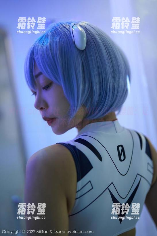 MiiTao蜜桃社-米琪MIKI MiiTao蜜桃社 - 米琪MIKI的体操服:让你想不到的照片之旅