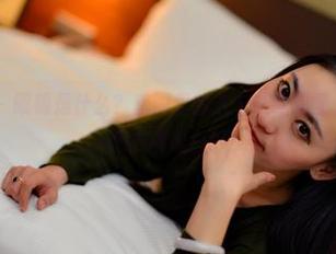 PANS摄影 – 眼镜是什么？套图里的卡卡让我想懂，但又好像不想去搞明白！