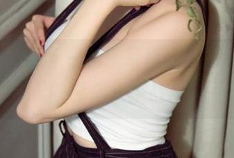 UGirls尤果网 – 私房写真新选择，杨乔之的死库水挑战！