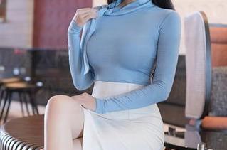 Xiuren秀人网 – 看，周慕汐fairy穿比基尼！千万不要被原图中的海浪震撼哦！