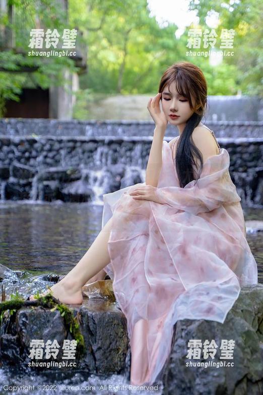 Xiuren秀人网-尤妮丝 Xiuren秀人网 - 高清网袜,尤妮丝的特技展示。测测你的耐心:作品集翻得动吗?