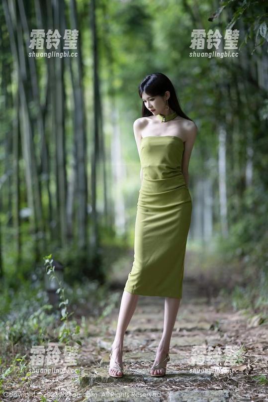 Xiuren秀人网 - 陆萱萱cecillia的双人套图：这一刻，她俩的默契超过了我大人的想象！