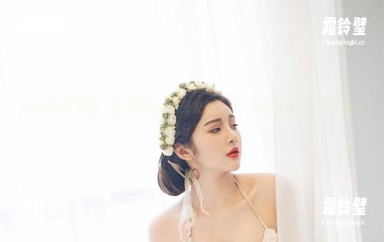 YouWu尤物馆 - 俞夕梦的无圣光校服写真，明明是教室，却流露出几分放纵