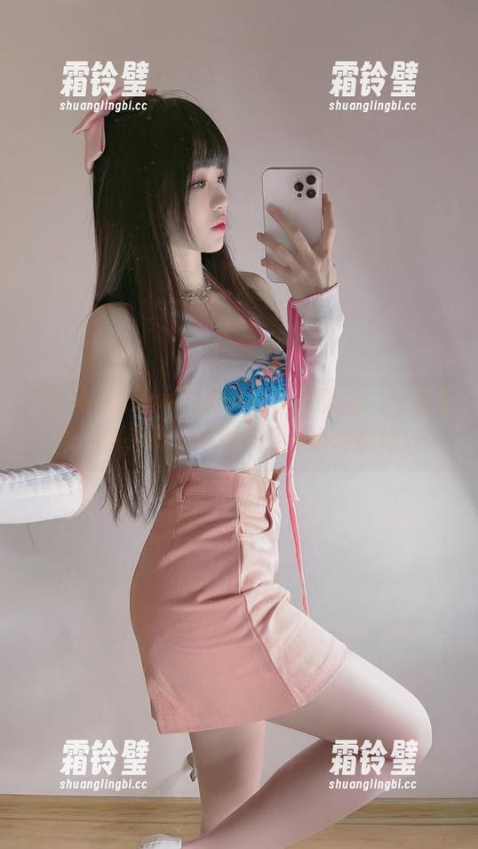 “miko酱ww”的暖屋少女时刻：高清下载，似乎每一帧都藏着小小的叛逆。