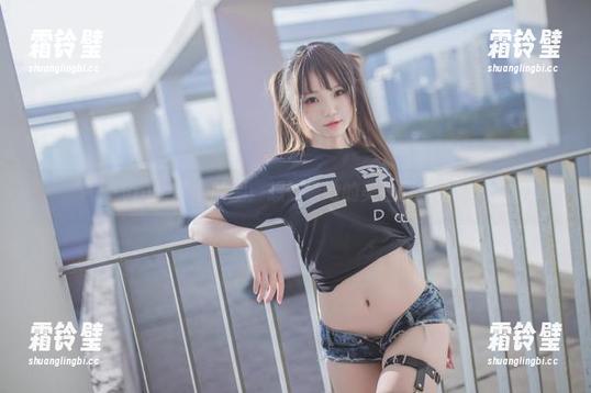 yoko夏宅 yoko夏宅的腿:想知道她的美图藏着啥?