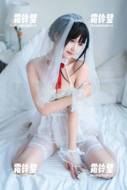三度69的白丝芭蕾完美呈现：一张图片就能让你无意间发呆？