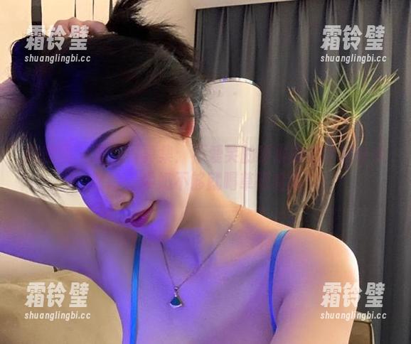不爱笑的赛琳 微密圈 - 最新写真集:不爱笑的赛琳的奶牛女仆大冒险,牛奶不够就喝草吧哈哈!
