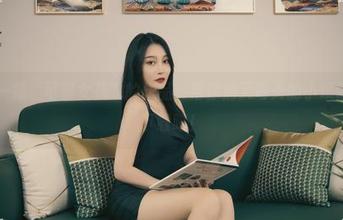 丽柜 – 一幅“可馨女孩”的作品，帮你消灭每天的小烦恼，动手下载吧！
