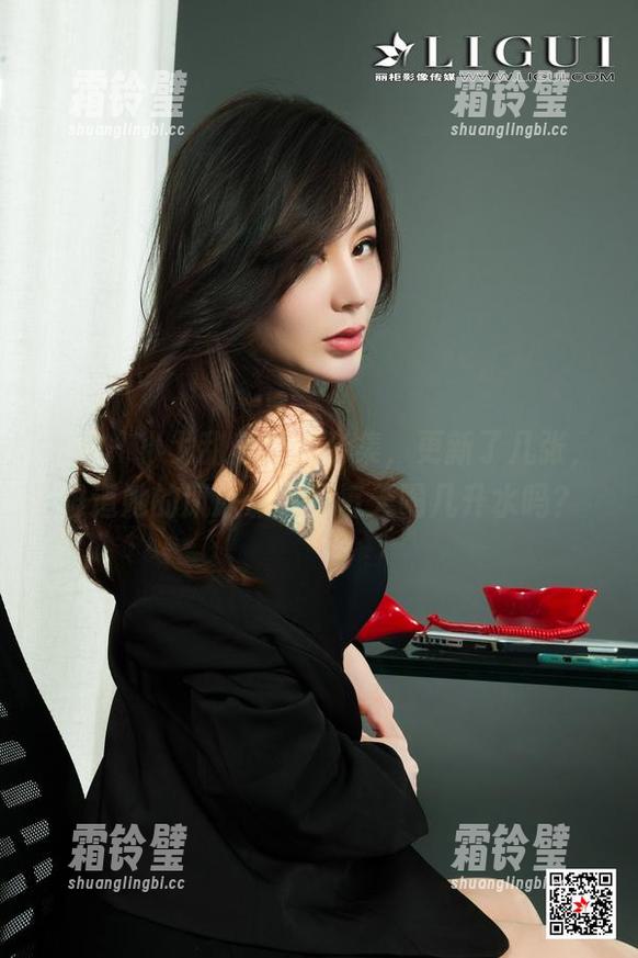丽柜 - 小戈甜美丝滑合集，更新了几张，难道她的肌肤靠的是每天喝几升水吗？