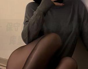 微密圈 – 保守的二舅妈的人设真有趣，这库里油亮丝太定制了