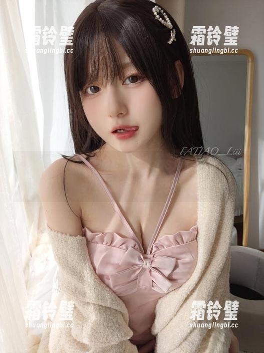 发条少女yoki的折耳猫cos演出，听说打开图册会被萌到？
