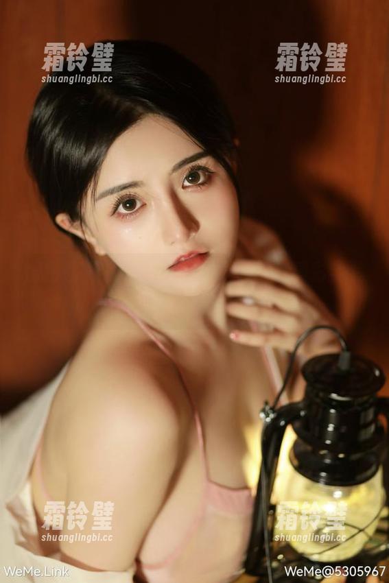 微密圈 - 古阿扎“女王”在侧，精彩全套图包等你发掘！