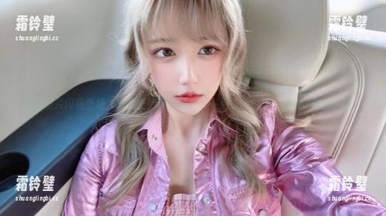 啾小妍 最新照片闪亮登场,啾小妍的猫女姿势,一点也不想当“杀手”的样子吧?