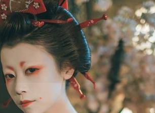 观赏奈汐酱Nice与玉环，难道这是一场新型的“复古风”搭配？