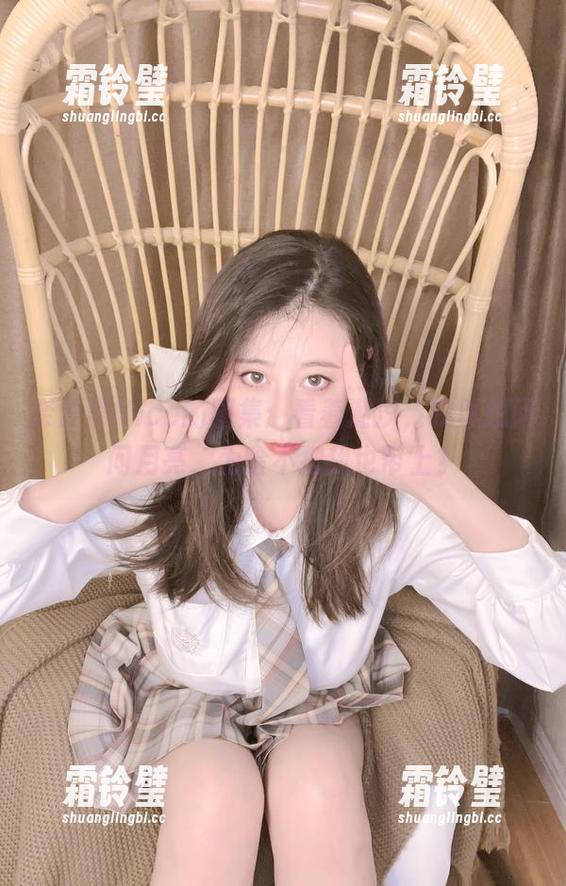奈汐酱Nice的图集：看着潮汐，我真想问问月亮，为啥不把我也带上？