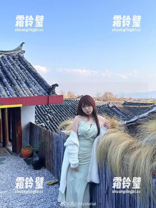 看宝儿mysterial如何在高清原图中扮演御姐，那种无意间散发出来的氛围，刚好吻合了我所猜想的。