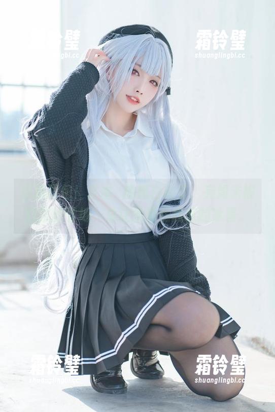 更新图包！宫本桜的纯白造型，宛如未被打扰的雪地，总让我想起我家的冰箱。