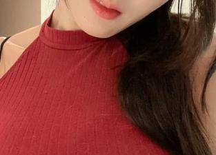 微密圈 – 小玉吃果冻教室写真集：坐在那儿，正好呼吸到了美的气息