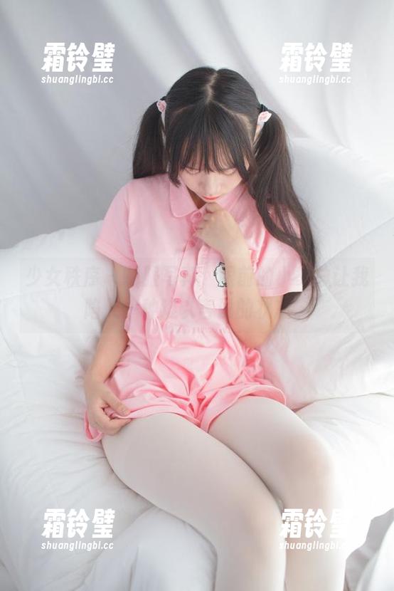 少女秩序-小葵 少女秩序 - 制服写真,眼前的小葵总让我陷入一种难以言说的状态。