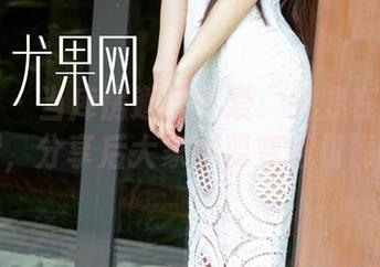 尤果网 – 当库房邂逅可爱：雯雯在这里炫耀，分享后大家都要变得忸怩。