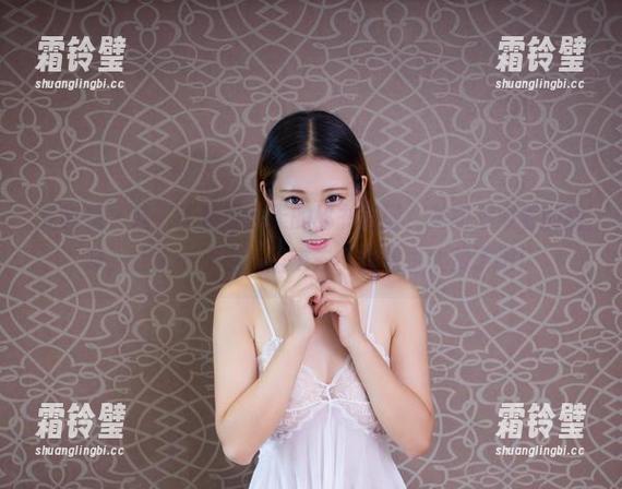 尤物馆 - 哇，王紫琳今天的秘书造型，美图里藏着的韵味，让人一不小心陷进去，图集也太赞了吧！