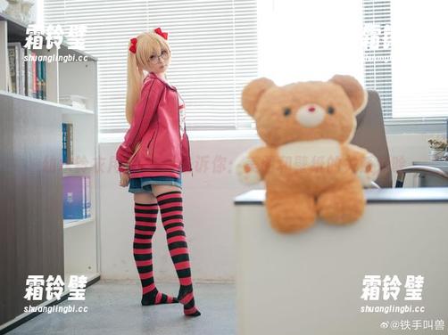 幼水铃衣用JK穿搭告诉你：美图和壁纸的关系是啥