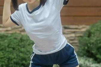 当幼水铃衣穿上白裙—来看这组写真集分享，心里一阵甜滋滋！