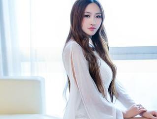 推女郎 – 在职业装中嗨起来，林清儿的美图壁纸等你来发现！