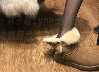 微密圈 – 林子喵Lynne的职业装高清系列：搬砖也能搬出诗意，办公几乎成为了一场华丽的秀呢。