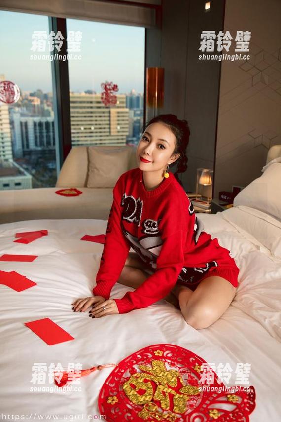 微密圈 - 啊，果儿Victoria的制服作品，免费开放，转眼间想偷图！
