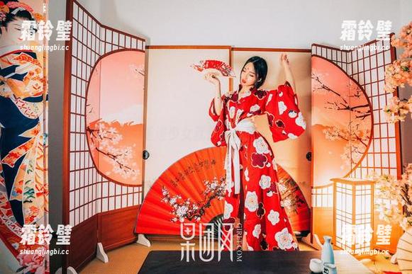 果团网最新作品，叛逆少女就像一颗桃子，甜中带着点酸。
