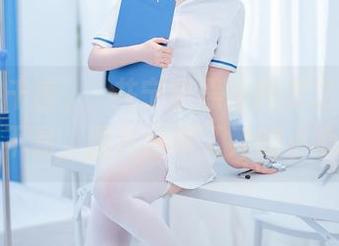 一图胜千言，桜井宁宁黑丝内衣之美定制出奇不易，图片还原了她的小心机！