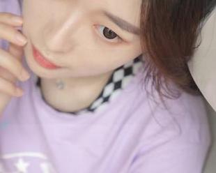 梦丝女神 – 决定偏离正轨：梦素的复古楼私房图包！小心“失控”
