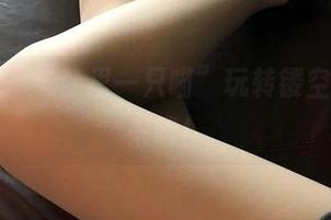 微密圈 – “梦里一只喵”玩转镂空，原图来喽！
