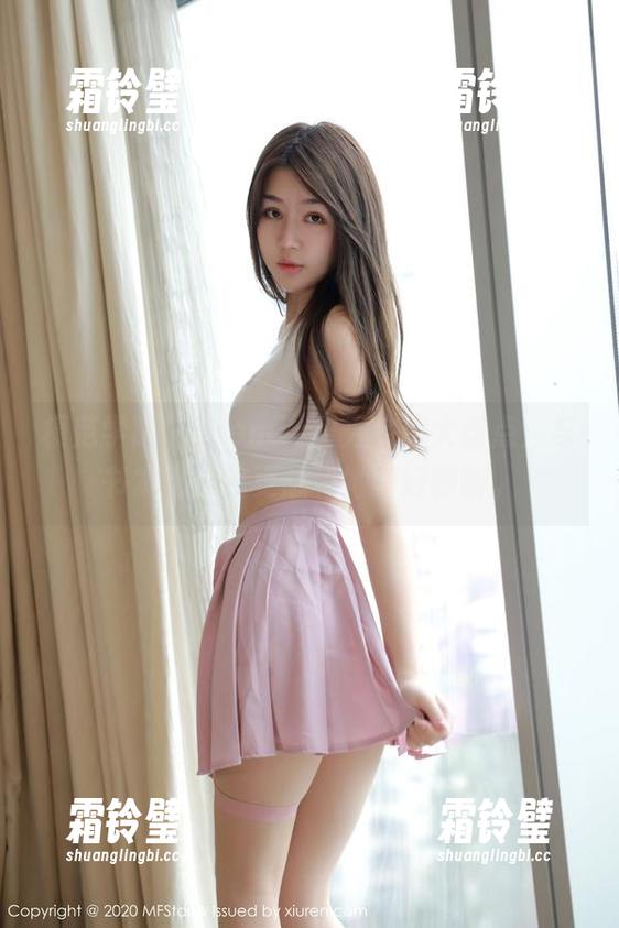 模范学院 - Wendy智秀校服大盘点：与书本比，我更想和她好好聊聊。