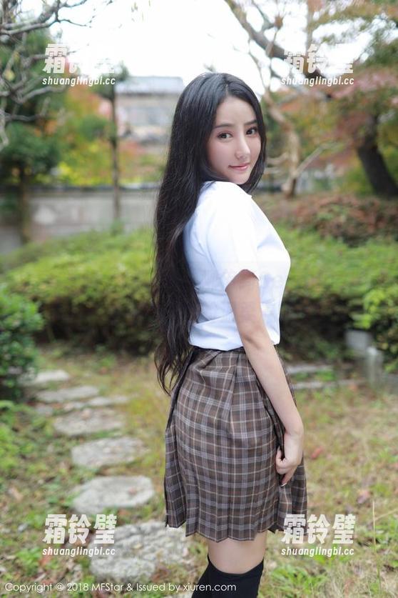 模范学院 - 这一幕，柳侑绮Sevenbaby私房图片中的温柔流转