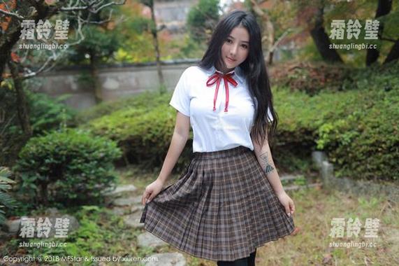 模范学院-艾莉Evelyn 模范学院 - 美图来袭,艾莉Evelyn的最新套装让人想多看几眼。