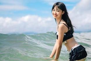 沧霁桔梗首发奶牛写真，画面里的牛也在想“我们也要自拍！”