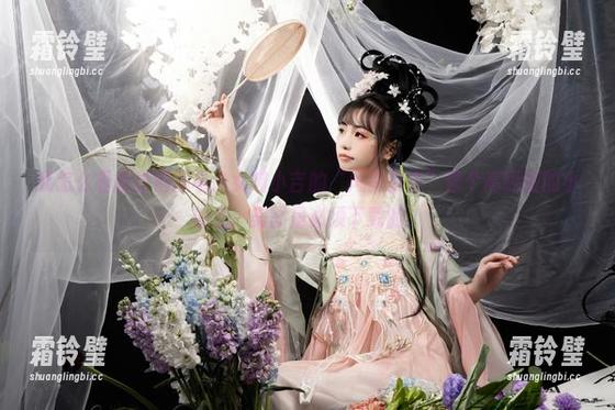 我怎么看都觉得爆机少女喵小吉的“风铃公主”像个高级版的小仙女，美图是必须下载的！