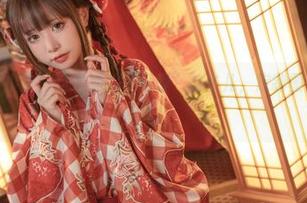 爆机少女喵小吉，这位满脸“可爱”的主儿，定制图集完全不客气！