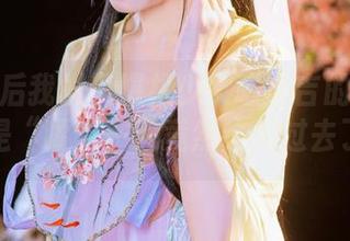 那一课后我发现爆机少女喵小吉的写真图册全是“嚯，一天竟然这样过去了！”