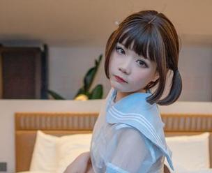 高清红裙大赏：王胖胖u说‘这裙子真能藏肉！’